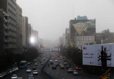 آسمان تهران غبارآلود می‌شود
