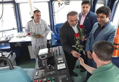 
تجلیل از دریانوردان فعال در بندر خرمشهر
