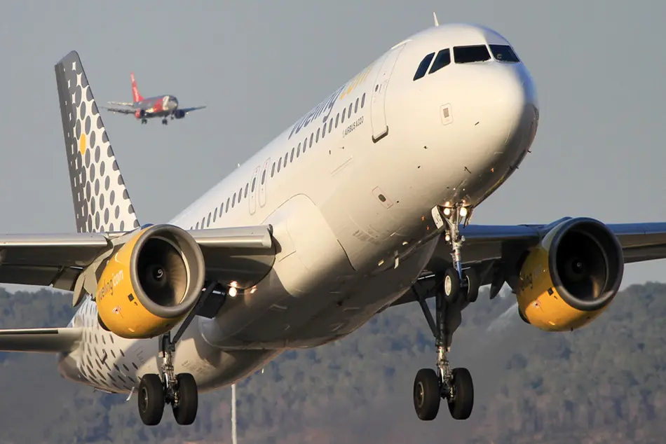 DAE To Lease Two New Airbus A320 Aircraft To Vueling