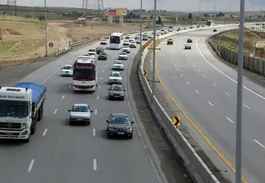 تردد وسایل نقلیه در محورهای مواصلاتی خراسان جنوبی 15 درصد کاهش داشت