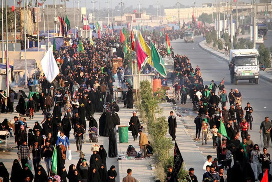 تردد بیش از یک میلیون و ۲۵۰ هزار زائر به سمت عتبات/ ترافیک سنگین و گرد و غبار در مرزهای غربی ایران 