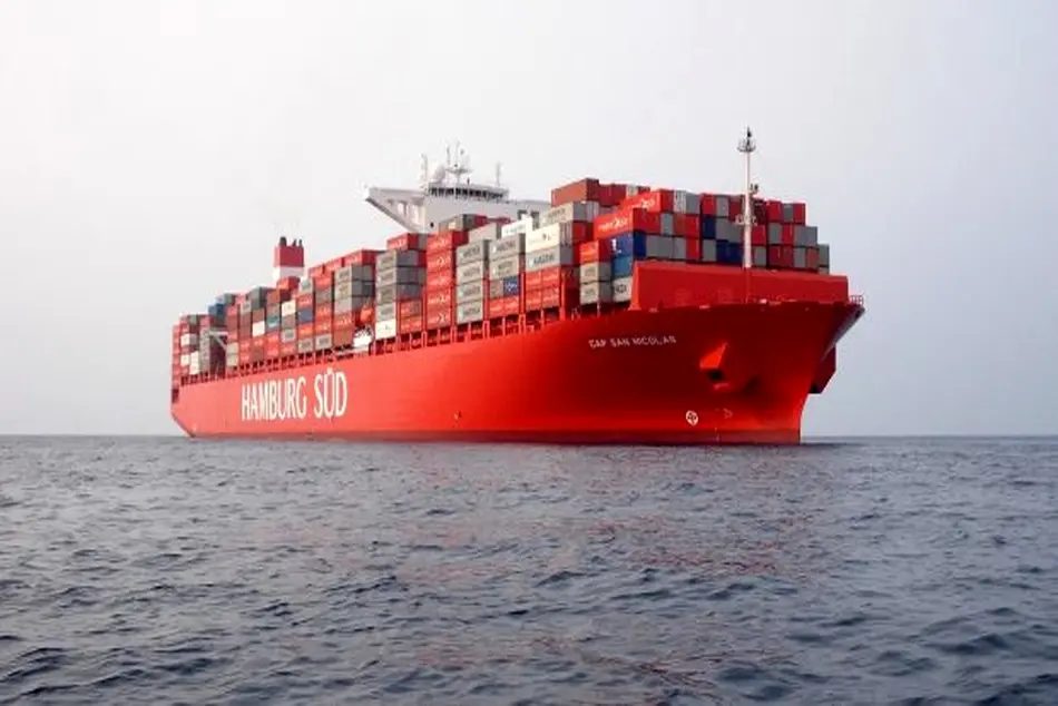 Maersk Line officially acquires Hamburg Sud