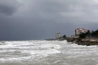  Iran to Review Northern Coastal Development Plans Amid Caspian Sea Retreat 