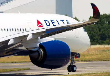 Delta to base first CS100s in New York