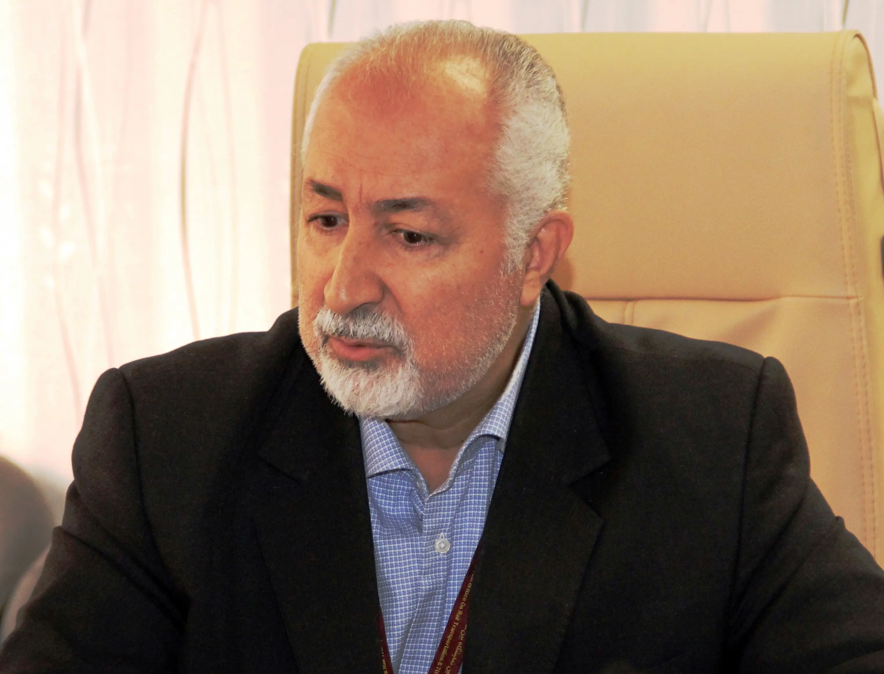 وزیر جدید راه‌وشهرسازی انتظارات بخش ریلی را تامین کند
