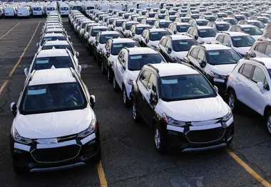 موافقت بانک مرکزی با تخصیص ۲۰۰میلیون دلار به واردات مجدد خودروهای نو 