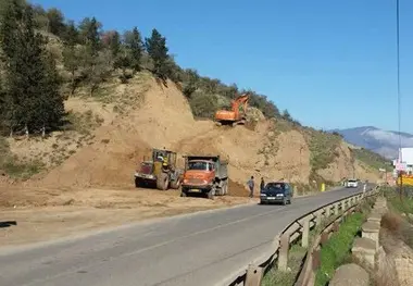 جاده پرخطر کوهیخیل به بهنمیر تعریض شد