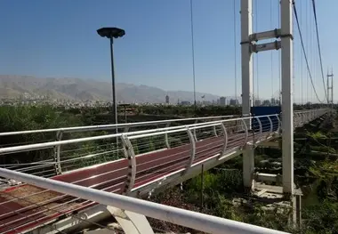 ده‌هزار تومان عوارض عبور از یک پل عابر پیاده در تهران!