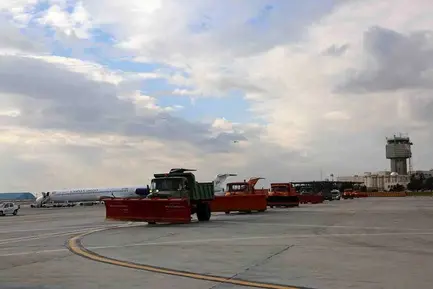مانور عملیات برف روبی فرودگاه مهرآباد