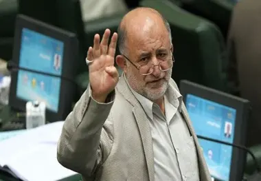 آقای «خ» متهم اصلی پرونده واردات خودرو متواری شد