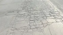 آسفالت تخریب شده جاده خور را ببینید