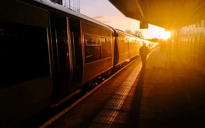 تقاضای سفرهای ریلی به مشهد از ظرفیت قطارهای مسافربری سبقت گرفت