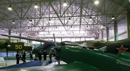 نمایشگاه هواپیماهای جنگی دوران شوروی.jpg2