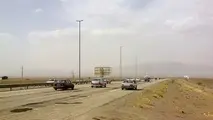 اصابت پرتابه به آزادراه تهران قم؛ انسداد بخشی از مسیر 