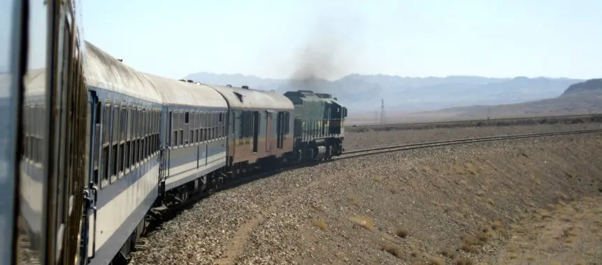 قطار مشهد - گلبهار به خطوط یک و ۳ قطار شهری مشهد وصل می‌شود