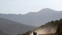 ساخت یک راه روستایی همزمان با شکستن قرق عشایر محلی