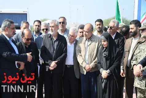گزارش تصویری | عملیات اجرایی ۱۱۰ واحد مسکونی در جزیره بوموسی و بازدید وزیر راه از فرودگاه و مرجع دریایی بندر بوموسی