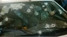 حمله به خودروی نیروی انتظامی در سربندر + عکس