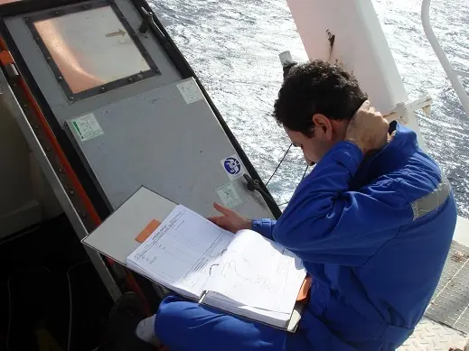 کیفیت در آموزش دریانوردی قربانی کسب درآمد 