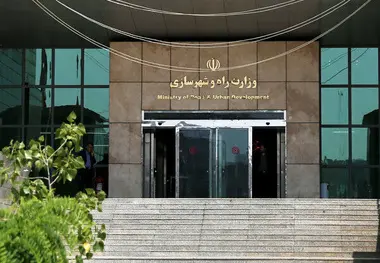 دلیل انتخاب  قرارگاه خاتم الانبیا به جای پیمانکاران بخش خصوصی چیست؟