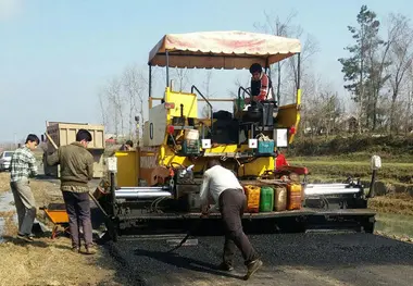 اتمام پروژه‌های آسفالت راه روستایی در شهرستان‌های رودبار و شفت استان گیلان