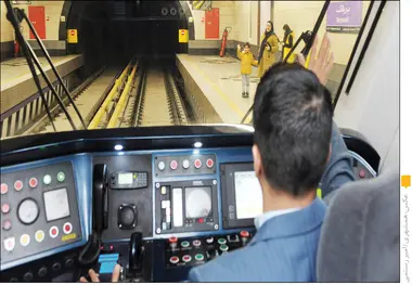 مصائب شغلی راهبران مترو؛ از آسیب های جسمی تا تبعیض و تعیین سقف حقوقی
