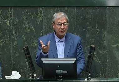 معضل فقر با «پول‌پاشی» حل نمی‌شود 