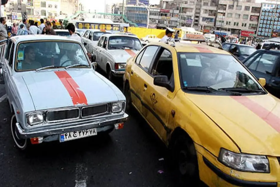 ایران‌خودرو تاکسیرانان را خانه‌نشین کرده است