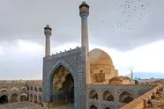 مسجد جامع اصفهان در دوگانه منشأ رطوبت؛ خط ۲ مترو یا شبکه فرسوده آب