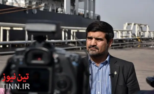 پهلوگیری دو کشتی ۱۸۳ متری برای اولین بار در بندر امام خمینی