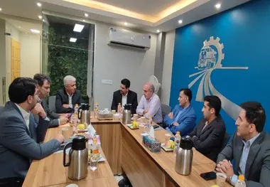 جلسه هم‌ اندیشی انجمن شرکت‌ های حمل‌ونقل ریلی و معاونت بهره‌ برداری راه‌آهن برگزار شد