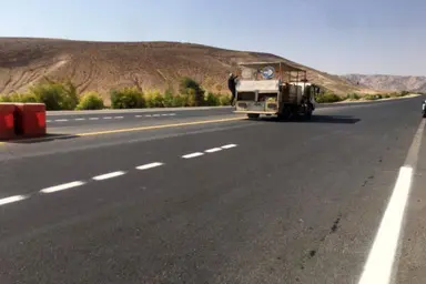  اصلاح شانه راه، آسفالت ریزی و روشنایی تقاطع های شهرستان مرزی اصلاندوز 