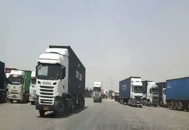 شناسایی ۴۲۱ متخلف حمل و نقل کالا و مسافر در نیمه نخست سال