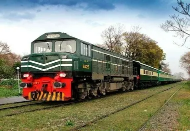  ۲۶ کشته و ۵۳ مجروح در انفجار انتحاری راه‌ آهن پاکستان