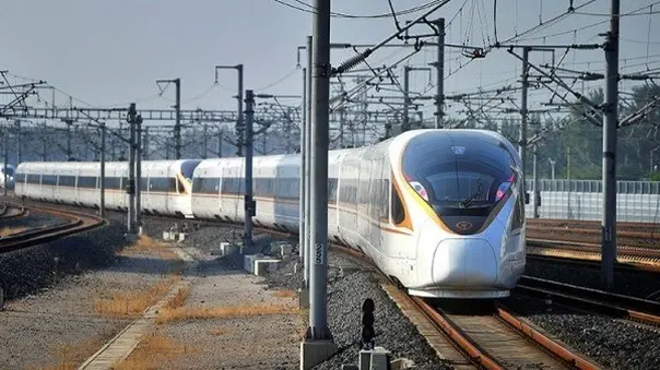 قطار بدون چرخ چینی با سرعت ۶۰۰ کیلومتر بر ساعت!