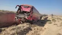 واژگونی اتوبوس در محور ایرانشهر به نیکشهر