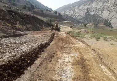 پاکسازی و آزادسازی ۹۰۰ کیلومتر از حریم راه های شهرستان کوثر در اردبیل