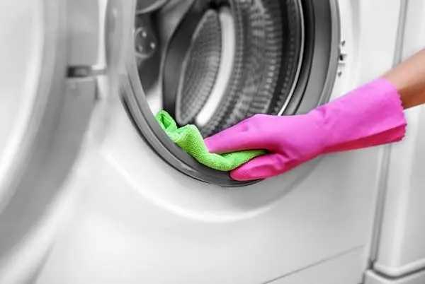 چگونه ماشین لباسشویی را جرمگیری کنیم؟