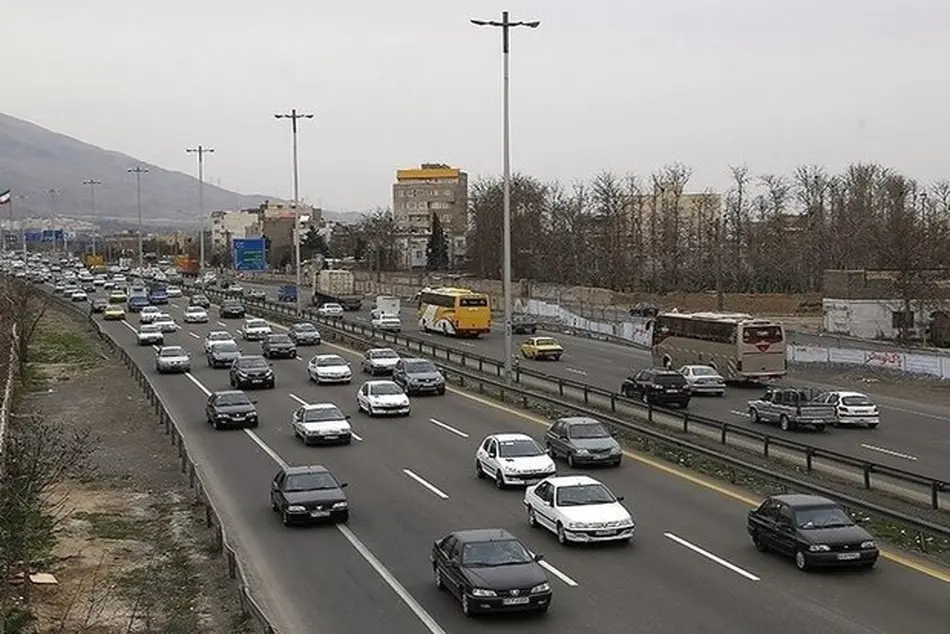 کاهش ۶ درصدی ترددهای وسایل نقلیه در محورهای برون شهری 