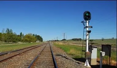 دو مصدوم در برخورد با قطار اندیمشک - دورود