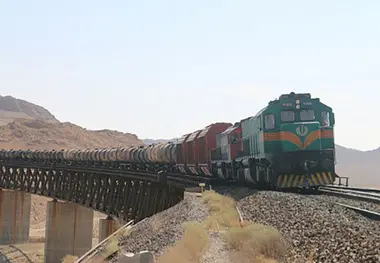 بنادر و شبکه ریلی کشور فعال و پایدارند