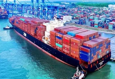 سقوط آزاد کشتیرانی اسرائیل/ کاهش درآمد شرکت کشتیرانی زیم