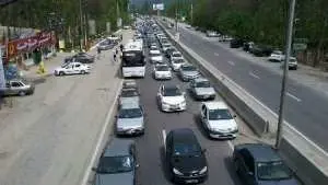 
ترافیک نیمه سنگین در محورهای مواصلاتی استان زنجان
