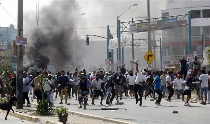 افزایش بهای سوخت در پرو معترضان خشمگین را به خیابان‌ها کشاند