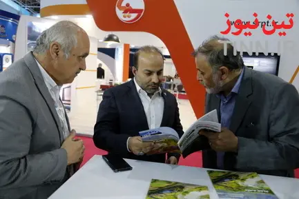 بازدید بابک احمدی از غرفه تین در نمایشگاه ریلی