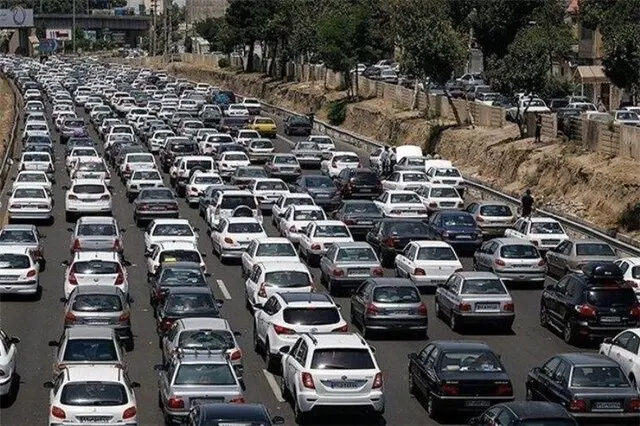ترافیک نیمه سنگین در محورهای کرمان