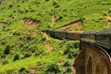 فاطمی: گردشگری ریلی در دولت چهاردهم رو به رشد است | تلاش برای ورود به بازارهای بین المللی