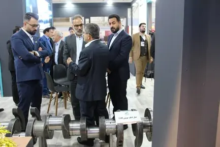 بازدید از غرفه شرکت پویش پژوهان