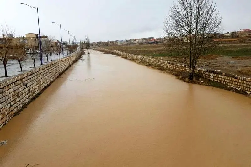 وضعیت پل‌ها و رودخانه‌های غرب اصفهان به مرز هشدار رسید