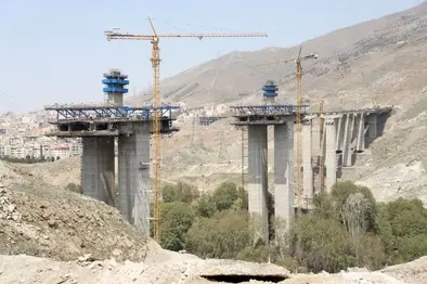 بازدید وزیر کشور از پروژه ادامه آزاد راه شهید همت در البرز
